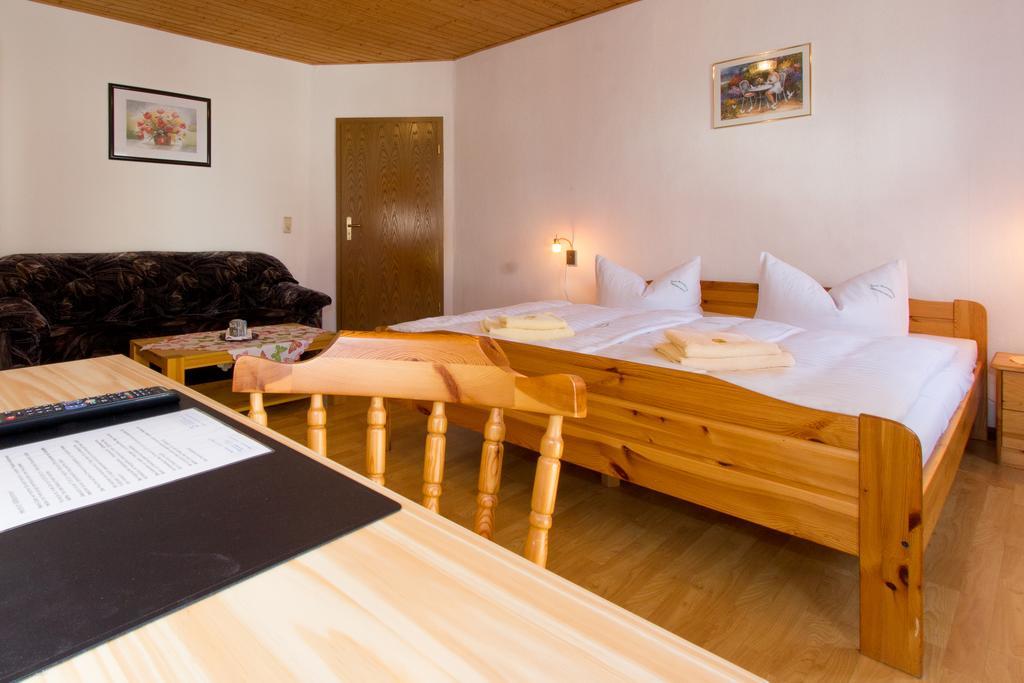 Pension Zum-Ratsherrn Friedrichroda Habitación foto